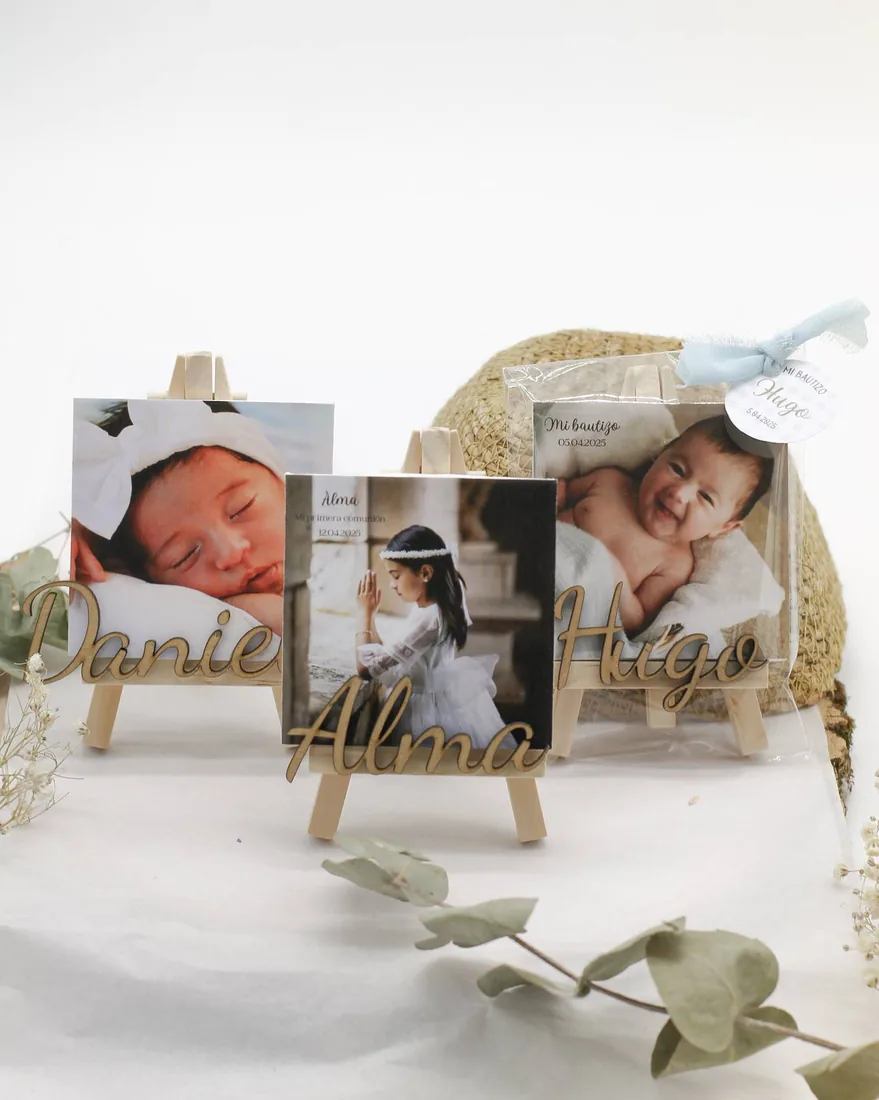 Detalles de comunión personalizados con temática de naturaleza
