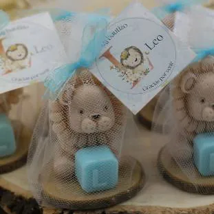 Jabones personalizados para eventos preparados como detalle para invitados